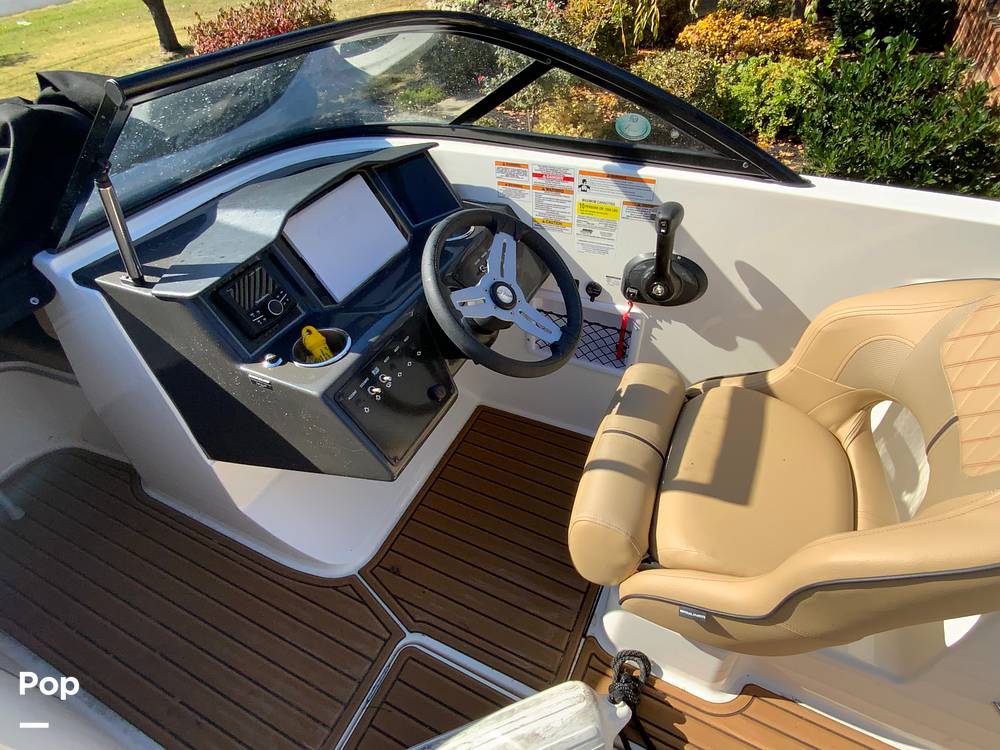 Slide: The Image of Bayliner VR6 2023 - 14903623