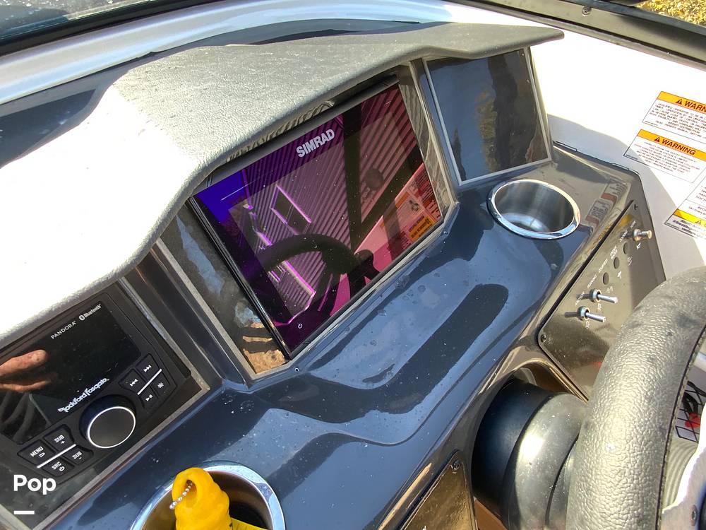 Slide: The Image of Bayliner VR6 2023 - 14903626