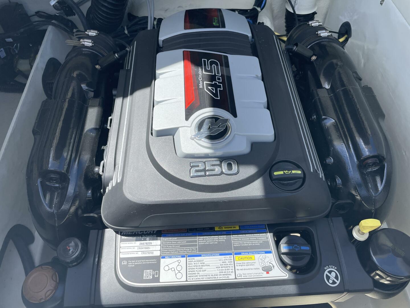 Slide: The Image of Bayliner VR6 Bowrider 2020 - 5118618