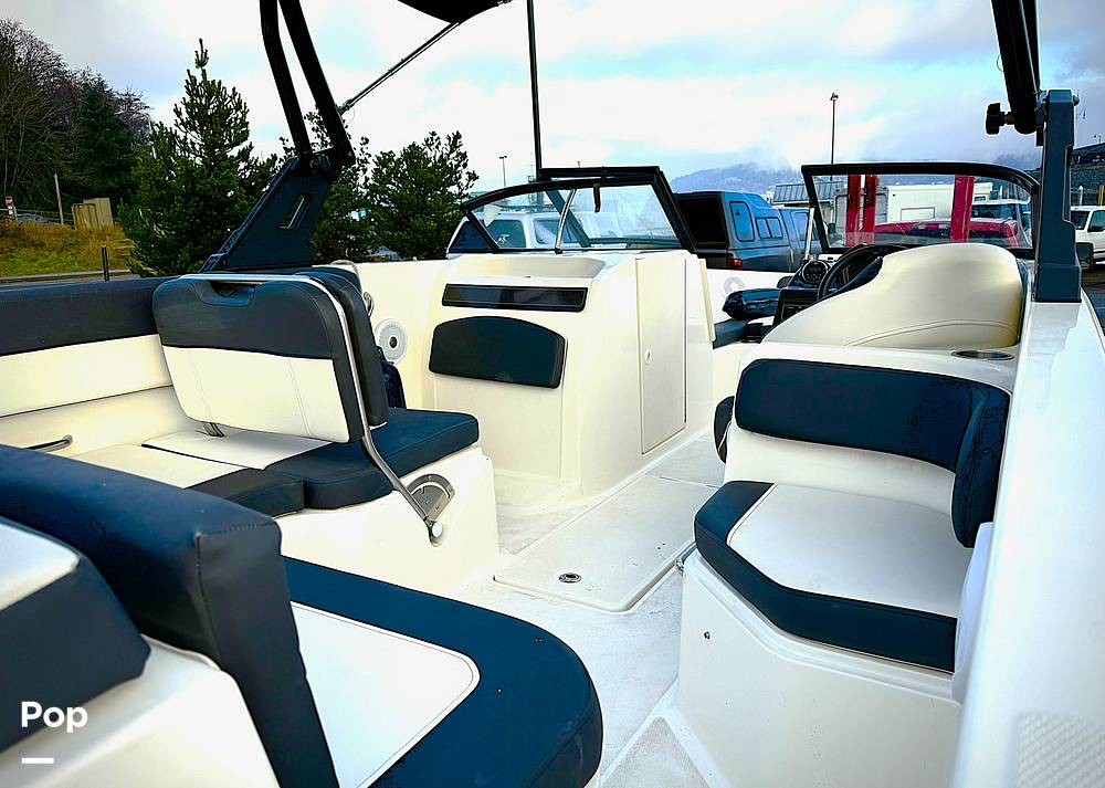 Slide: The Image of Bayliner VR6 OB 2020 - 1