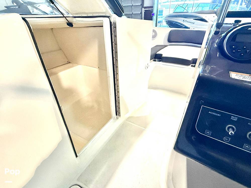 Slide: The Image of Bayliner VR6 OB 2020 - 35