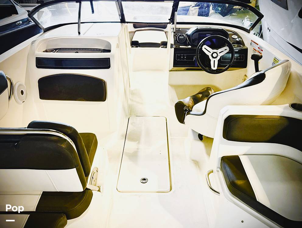 Slide: The Image of Bayliner VR6 OB 2020 - 37
