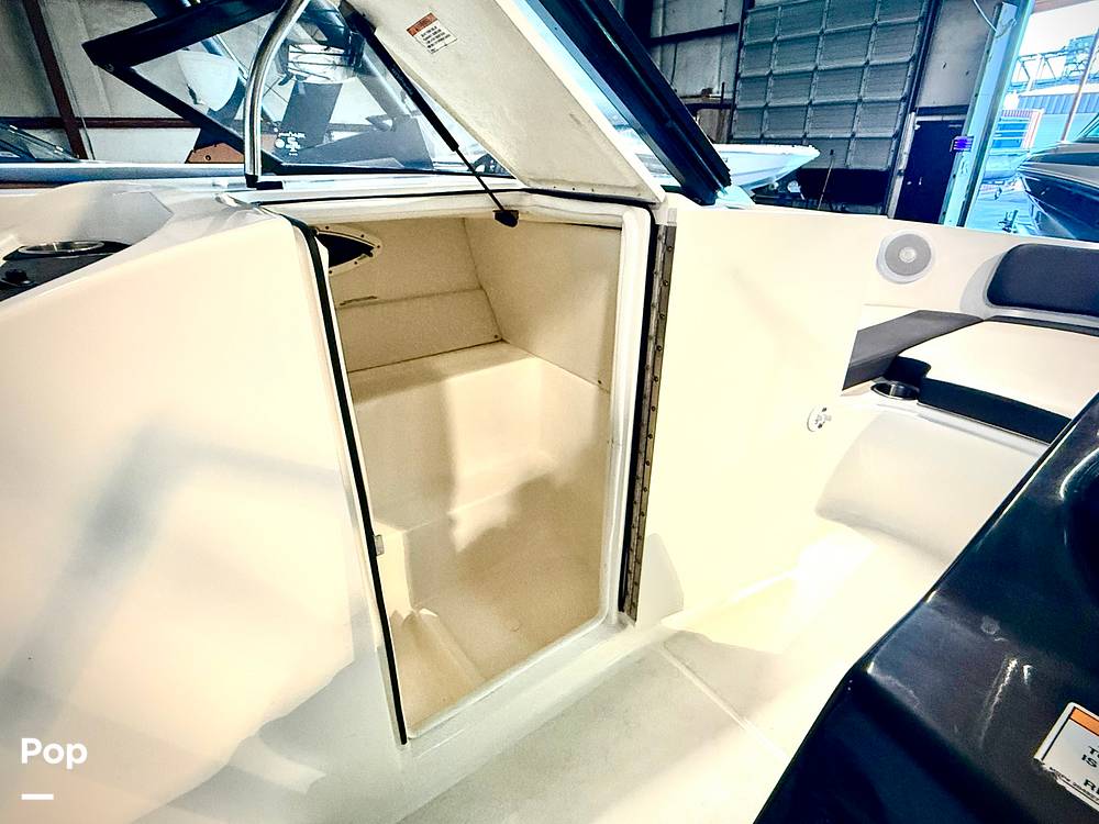 Slide: The Image of Bayliner VR6 OB 2020 - 42