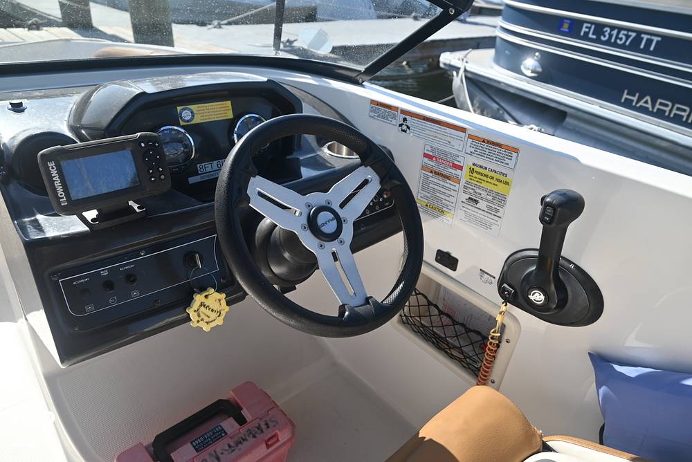 Slide: The Image of Bayliner VR6 OB 2022 - 15398931