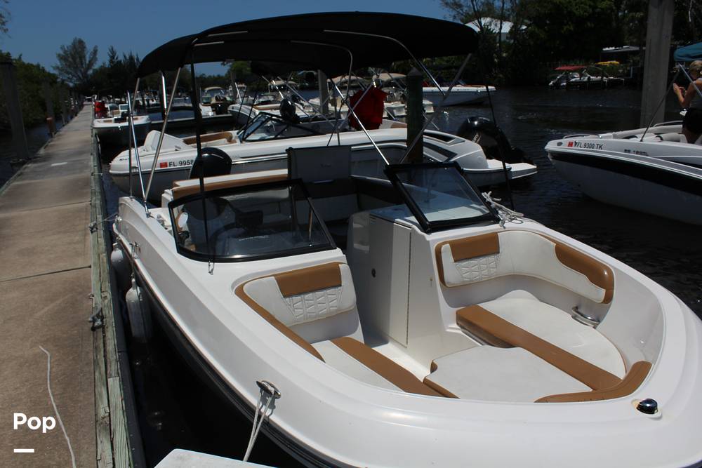 Slide: The Image of Bayliner VR6 OB 2022 - 2