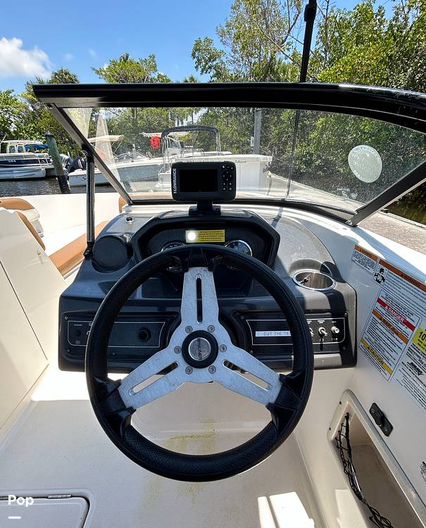 Slide: The Image of Bayliner VR6 OB 2022 - 21