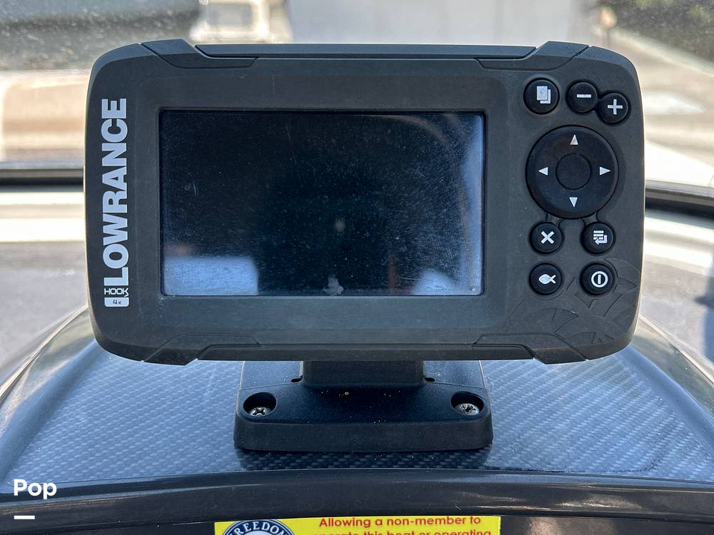 Slide: The Image of Bayliner VR6 OB 2022 - 22