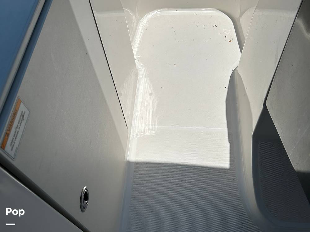Slide: The Image of Bayliner VR6 OB 2022 - 32