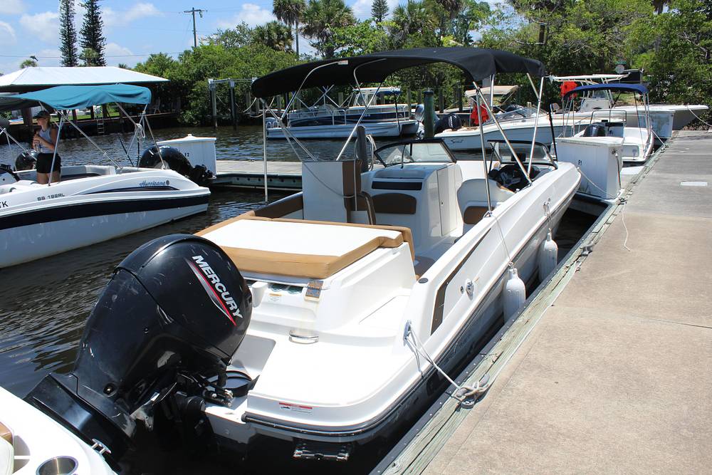 Slide: The Image of Bayliner VR6 OB 2022 - 6