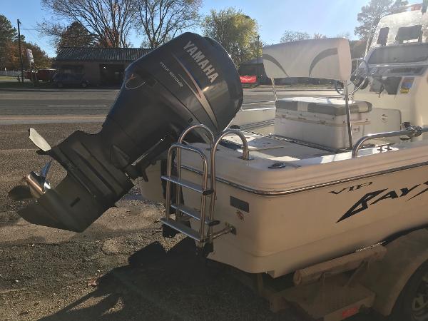 Slide: The Image of 2005 Bay Stealth 2030 Liner boat with Yamaha outboard motor. - 6