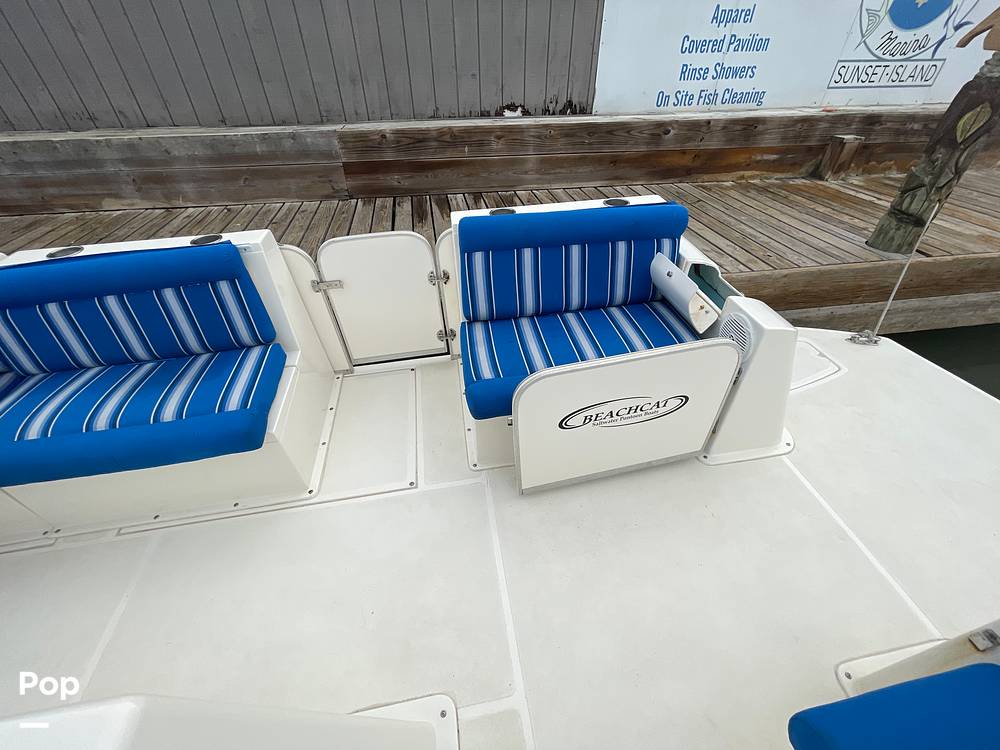 Slide: The Image of Beachcat 20' 2021 - 14