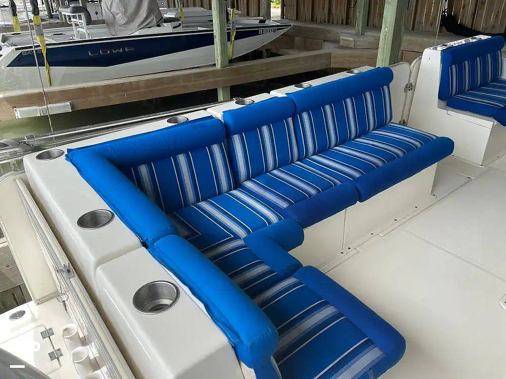 Slide: The Image of Passenger Seats With Storage/beverage Holders - 38