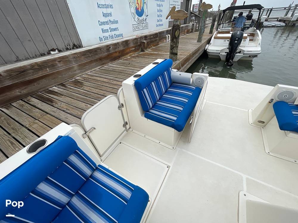 Slide: The Image of Beachcat 20' 2021 - 48