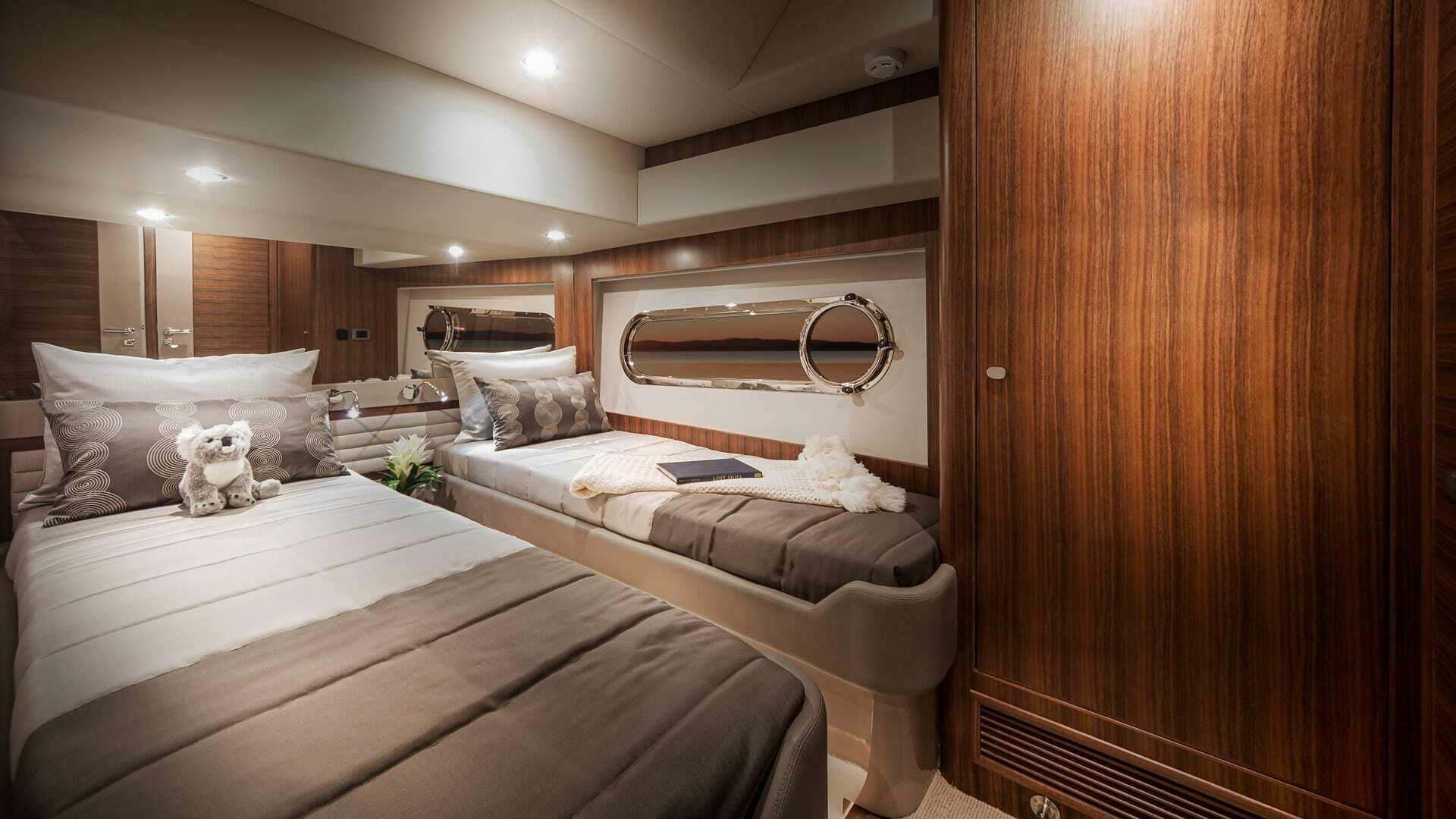 Slide: The Image of Belize 66 Daybridge Port Stateroom 01 - 3944399