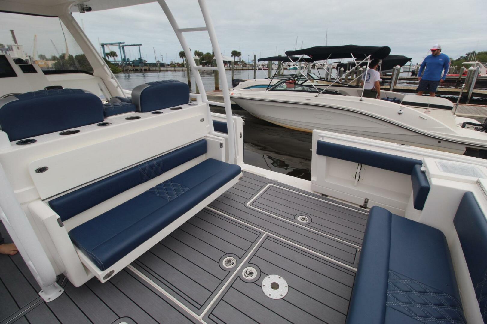 Slide: The Image of Belzona 32 CC Ohana - Cockpit 2020 Belzona 32 CC Ohana - 4185352