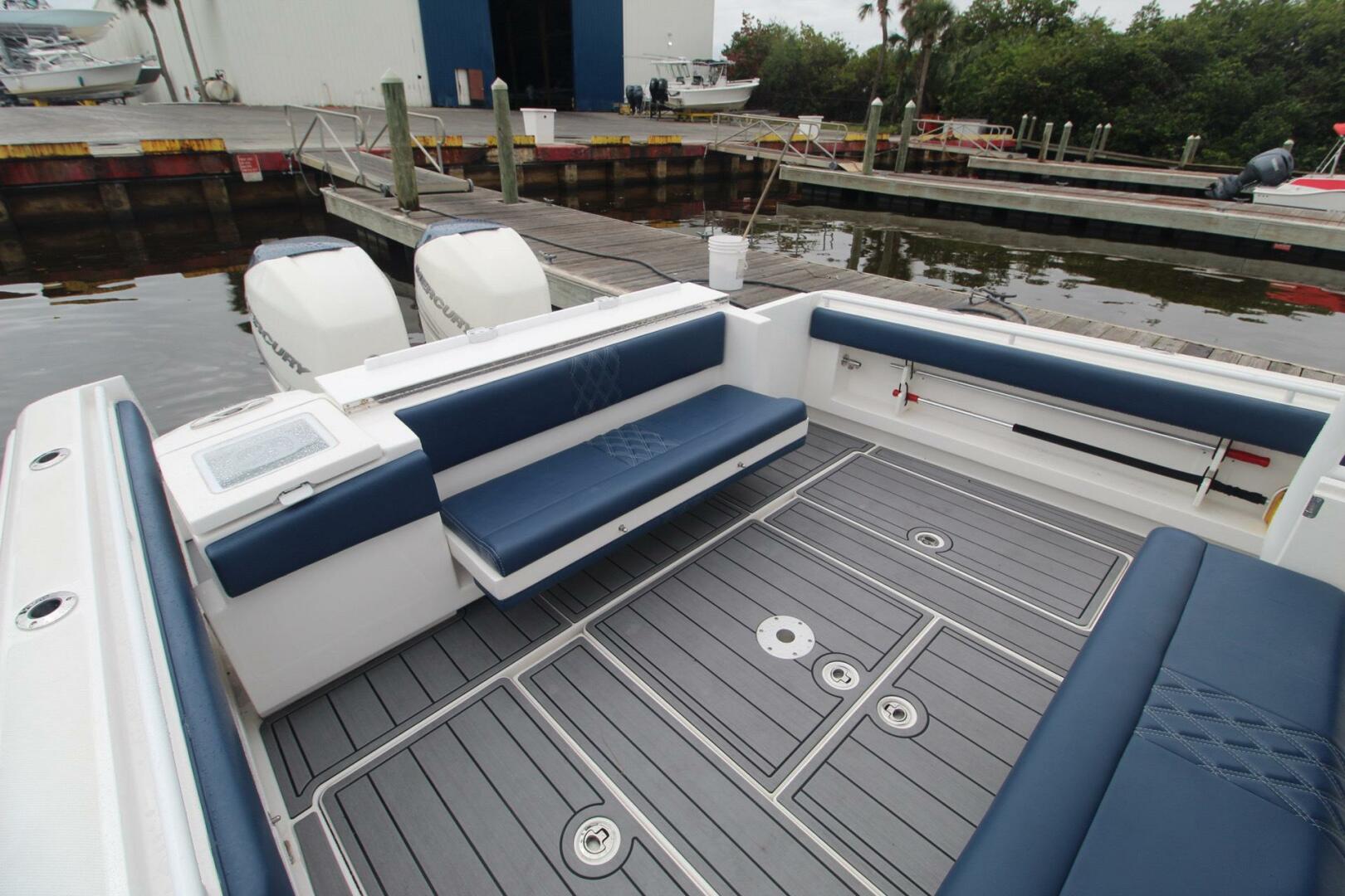 Slide: The Image of Belzona 32 CC Ohana - Cockpit 2020 Belzona 32 CC Ohana - 4185353