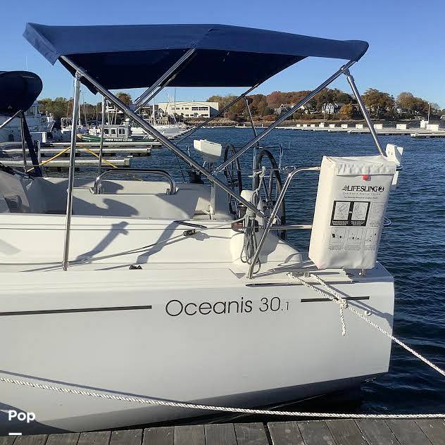 Slide: The Image of Beneteau 30.1 Oceanis 2023 - 13759399