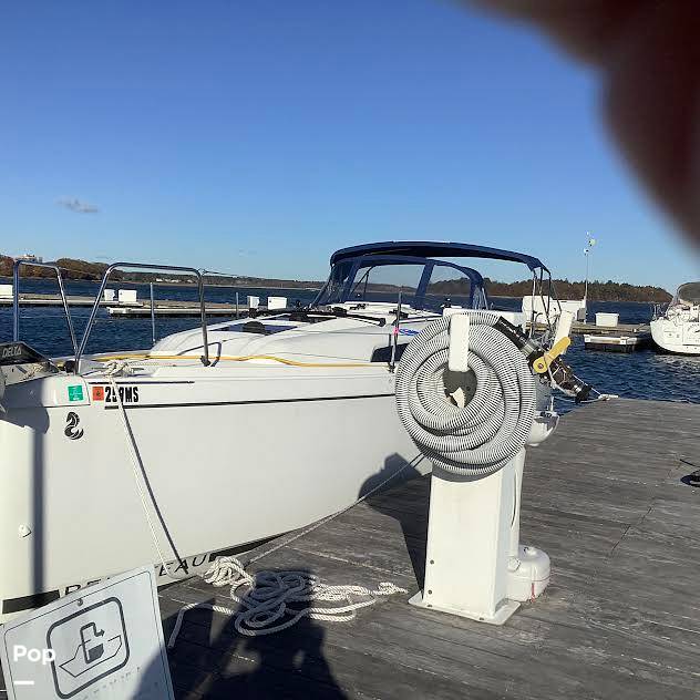 Slide: The Image of Beneteau 30.1 Oceanis 2023 - 13759402