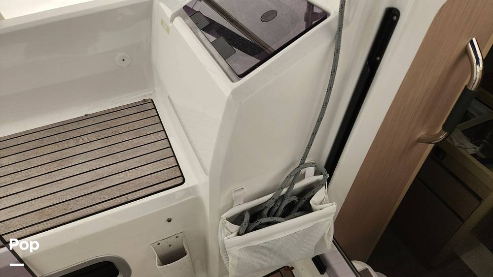 Slide: The Image of Beneteau 30.1 Oceanis 2023 - 14270239
