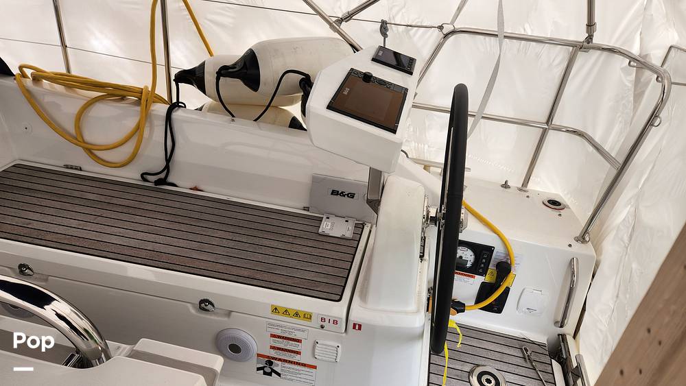 Slide: The Image of Beneteau 30.1 Oceanis 2023 - 14270252