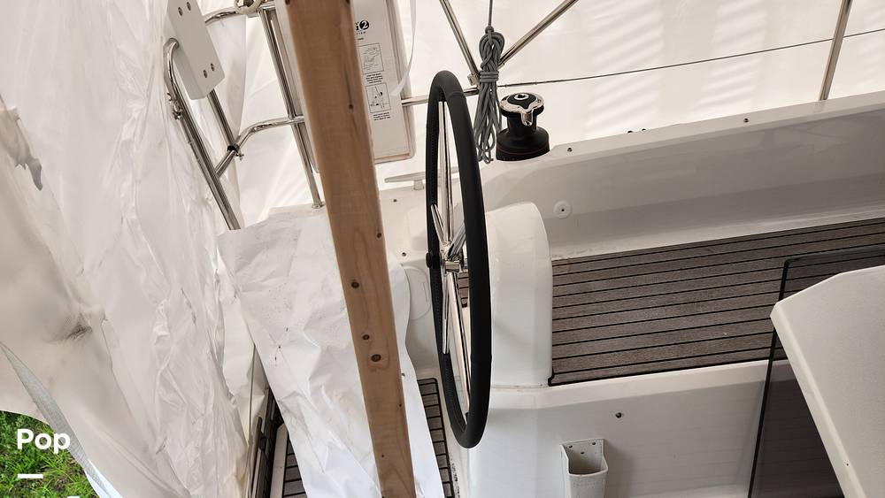 Slide: The Image of Beneteau 30.1 Oceanis 2023 - 14270253
