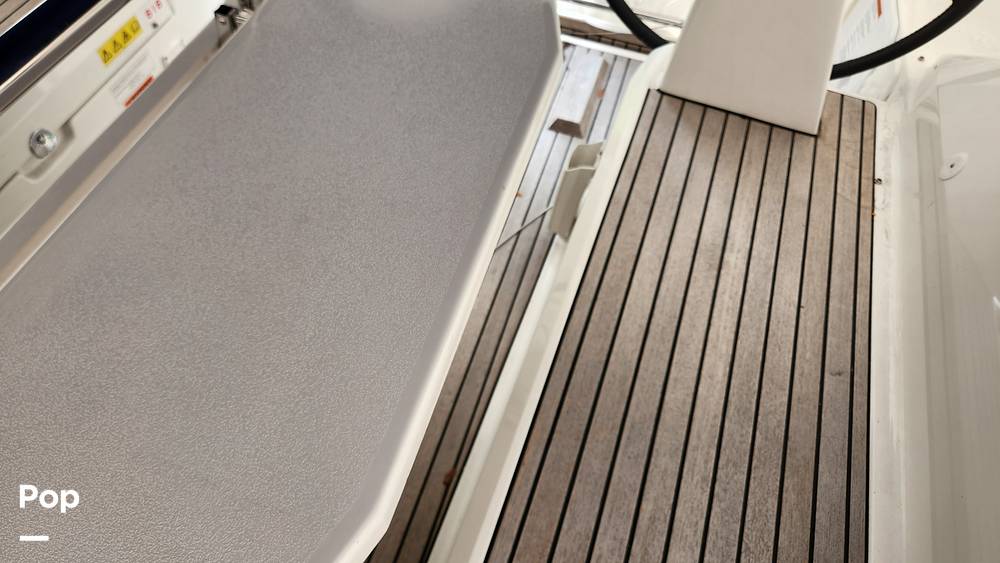 Slide: The Image of Beneteau 30.1 Oceanis 2023 - 14266417