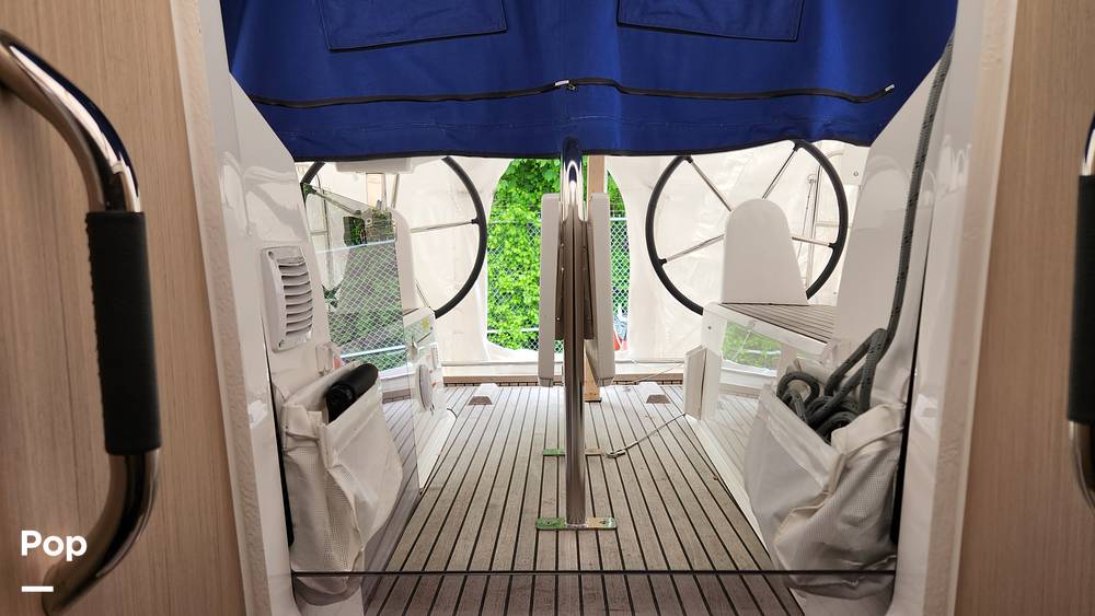 Slide: The Image of Beneteau 30.1 Oceanis 2023 - 14266988
