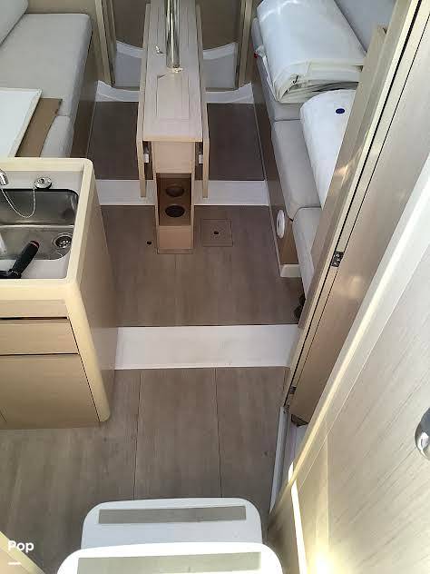 Slide: The Image of Beneteau 30.1 Oceanis 2023 - 13759396