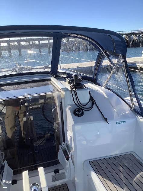 Slide: The Image of Beneteau 30.1 Oceanis 2023 - 13759397