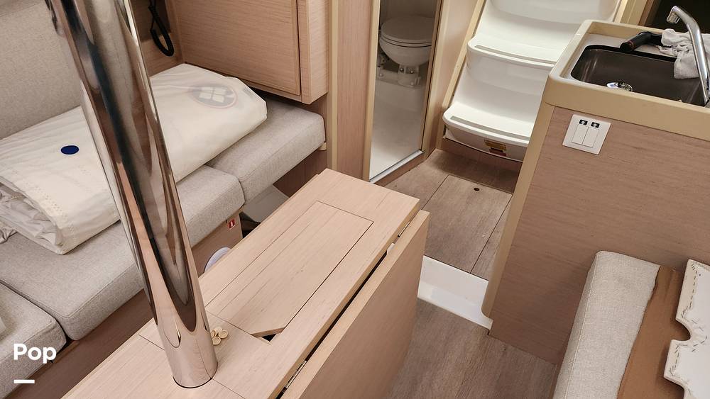 Slide: The Image of Beneteau 30.1 Oceanis 2023 - 14267335
