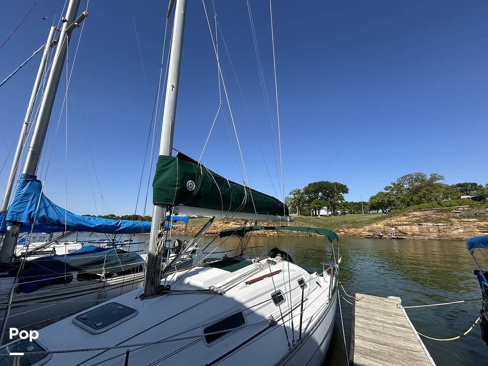 Slide: The Image of Beneteau 311 2004 - 15347606