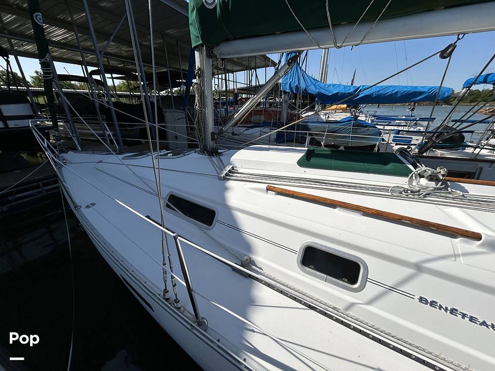 Slide: The Image of Beneteau 311 2004 - 15347610