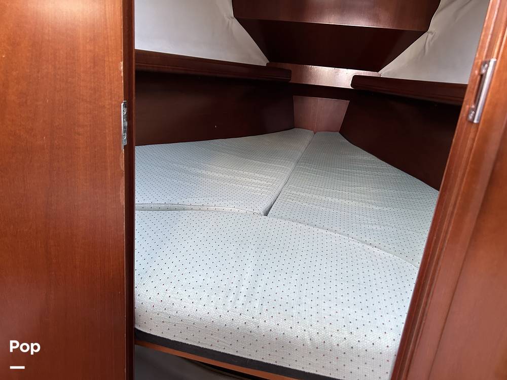 Slide: The Image of Beneteau 311 2004 - 15347581