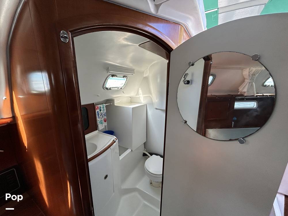 Slide: The Image of Beneteau 311 2004 - 15347588