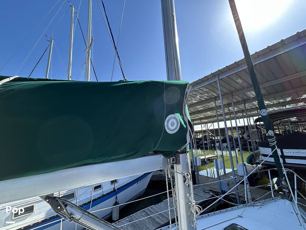 Slide: The Image of Beneteau 311 2004 - 15347660
