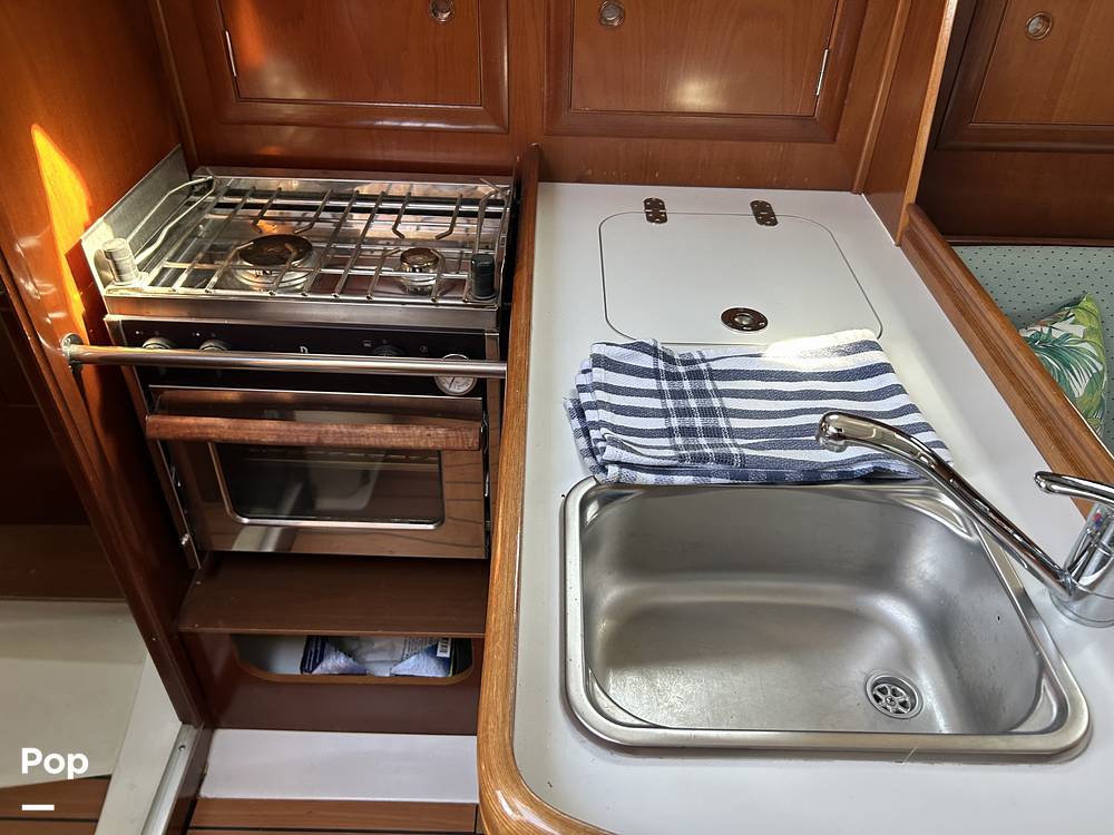 Slide: The Image of Beneteau 311 2004 - 15347680