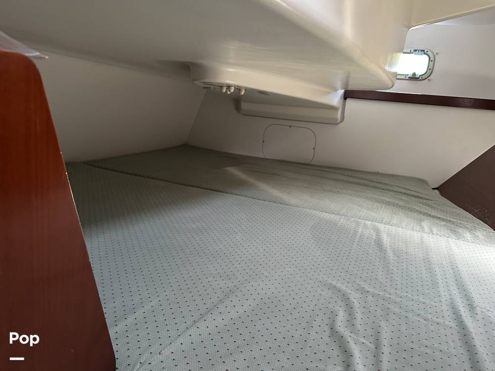 Slide: The Image of Beneteau 311 2004 - 15347683