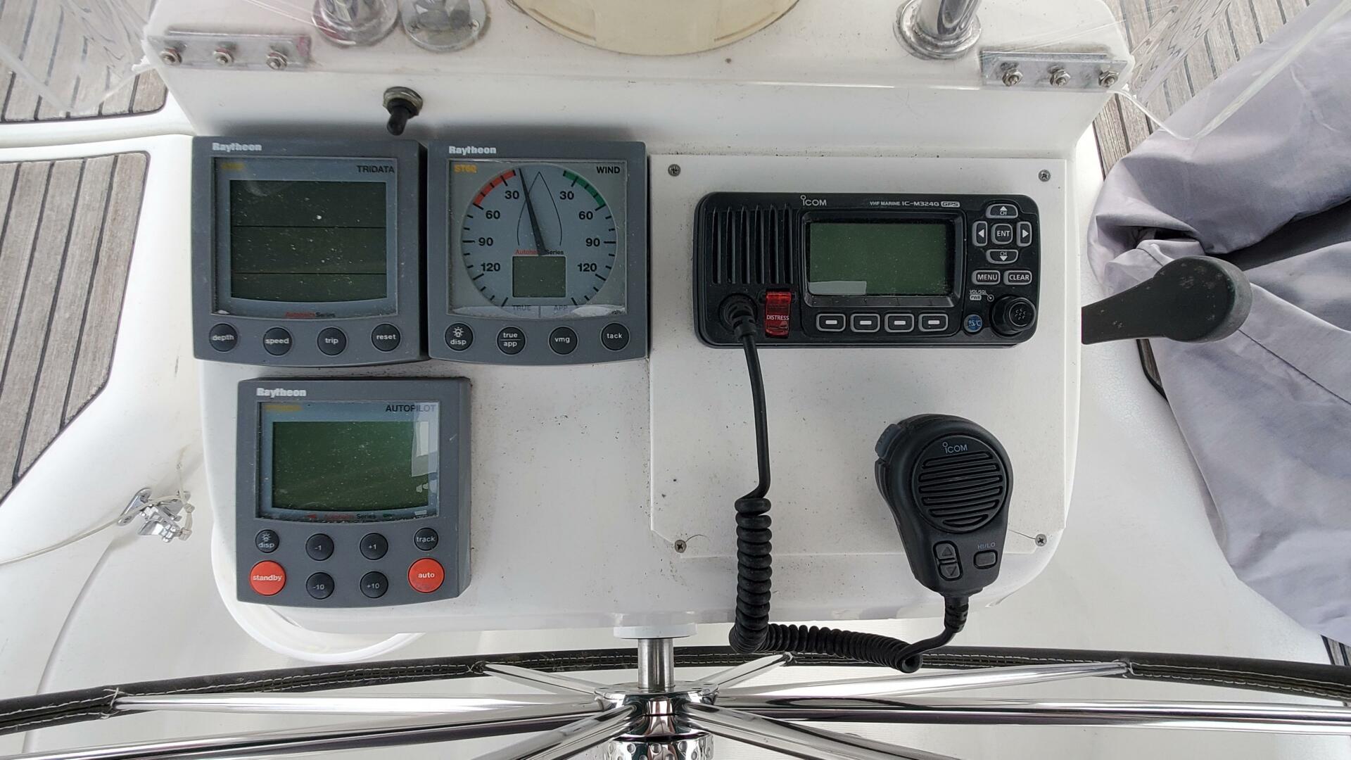 Slide: The Image of Beneteau 361 2000 - 3953981