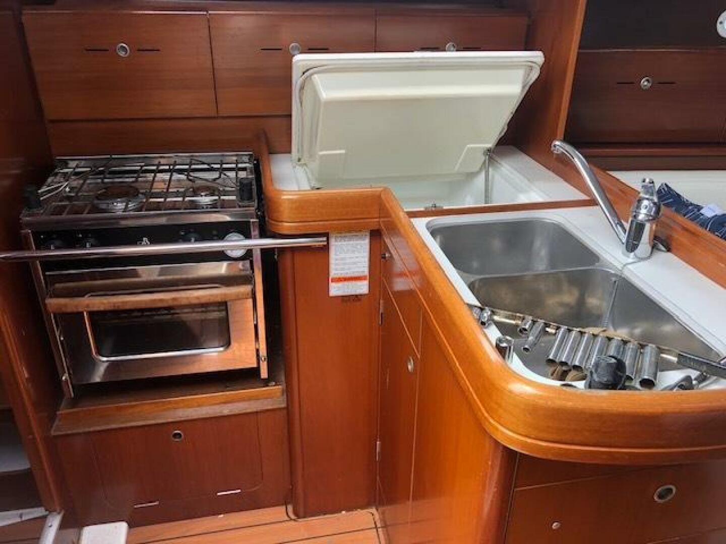 Slide: The Image of Beneteau 367 First 2005 - 5178464