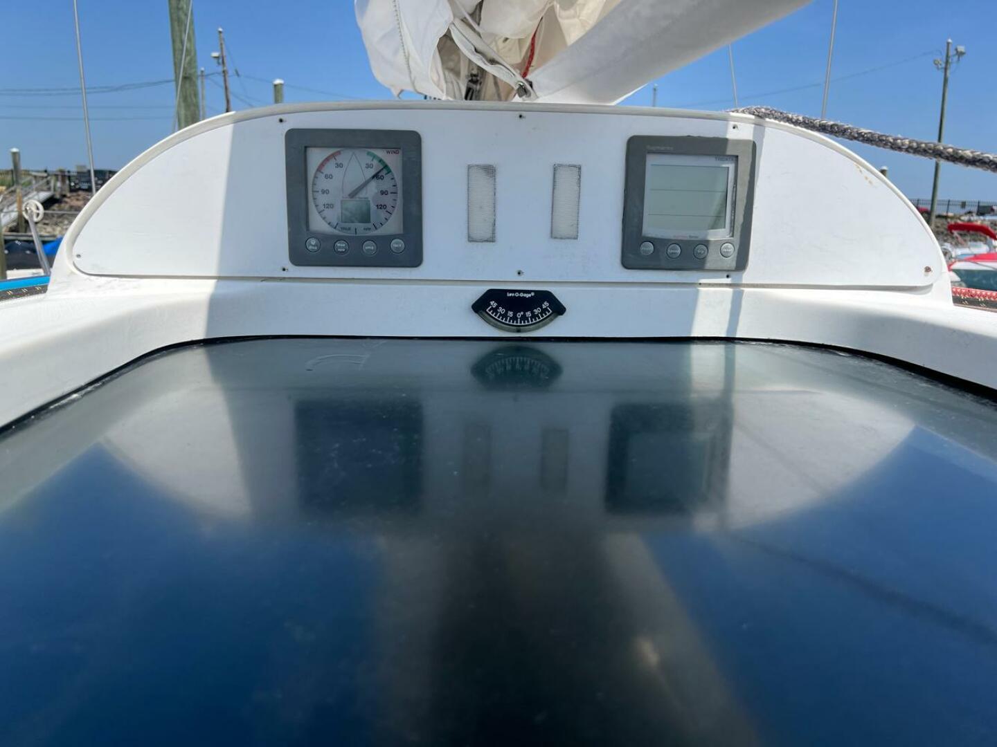 Slide: The Image of Beneteau 367 First 2005 - 5412320