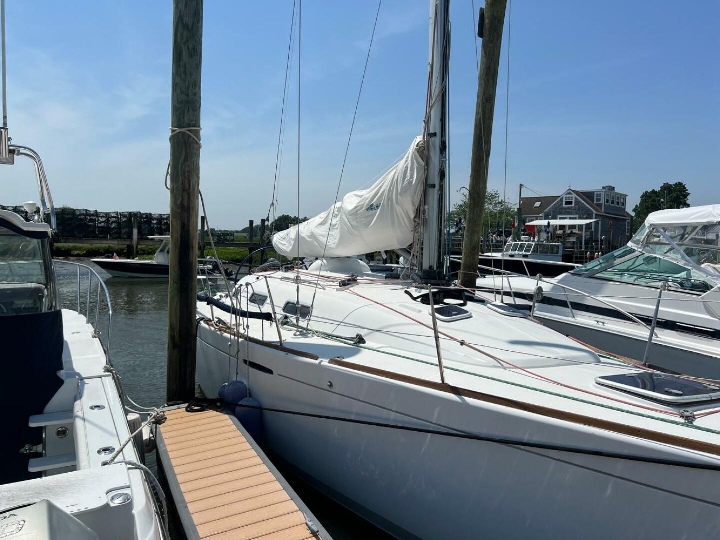 Slide: The Image of Beneteau 367 First 2005 - 5412323