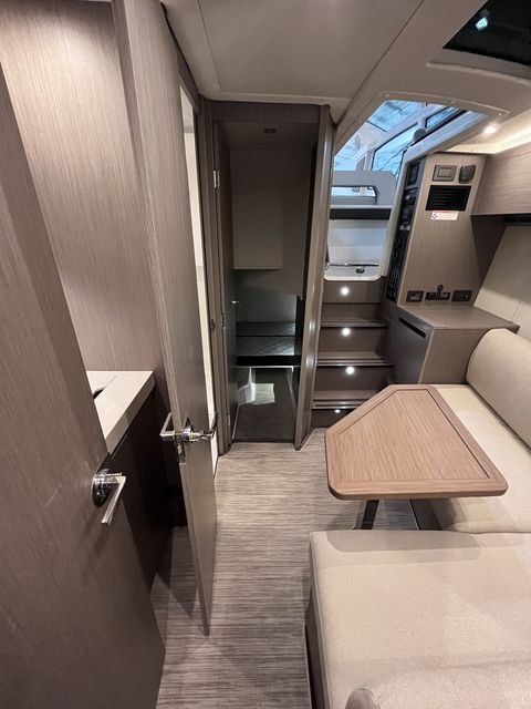 Slide: The Image of Beneteau 36OB 2023 - 25