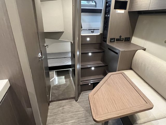Slide: The Image of Beneteau 36OB 2023 - 32