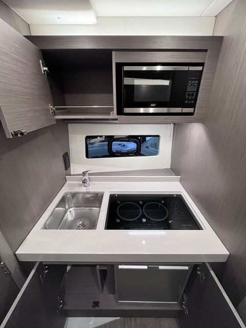 Slide: The Image of Beneteau 36OB 2023 - 34
