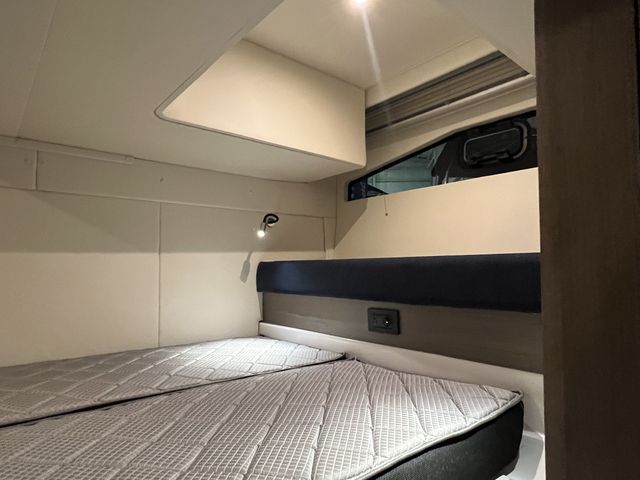 Slide: The Image of Beneteau 36OB 2023 - 42
