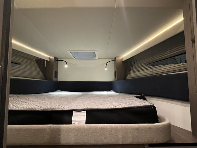 Slide: The Image of Beneteau 36OB 2023 - 43