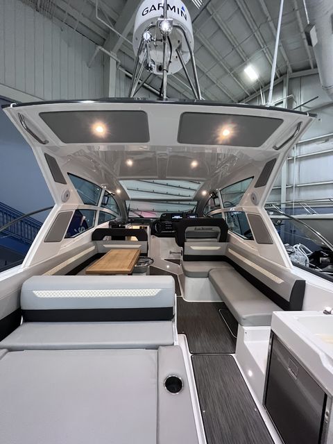Slide: The Image of Beneteau 36OB 2023 - 6