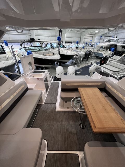 Slide: The Image of Beneteau 36OB 2023 - 7