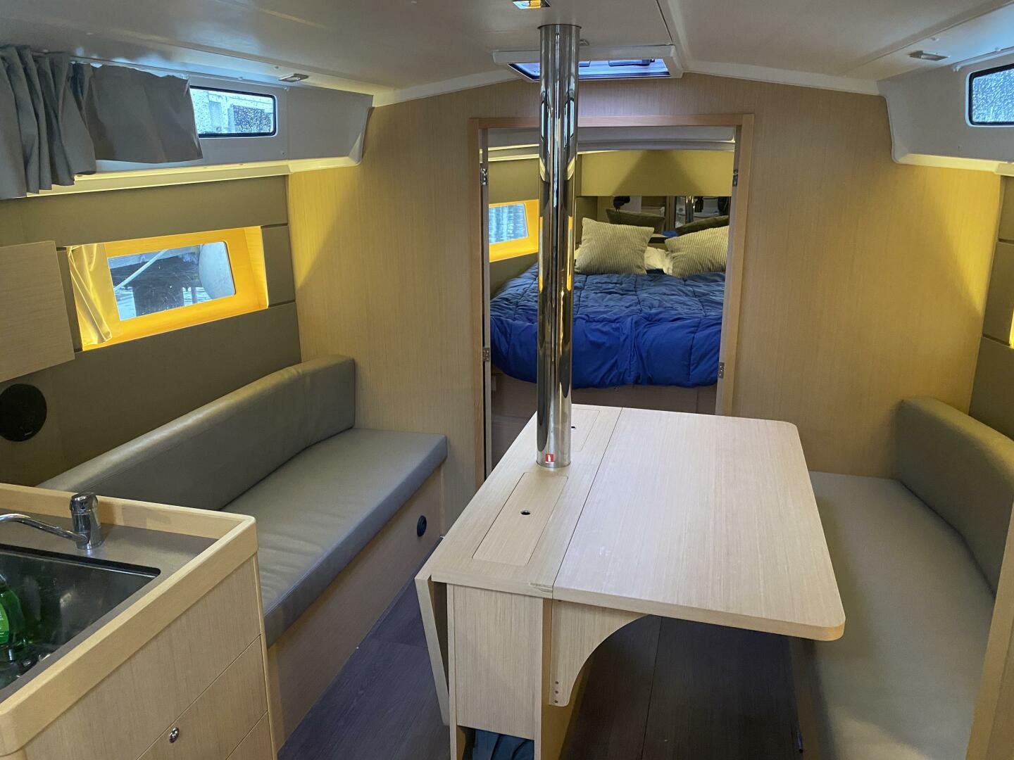 Slide: The Image of Beneteau 37 2017 - 15