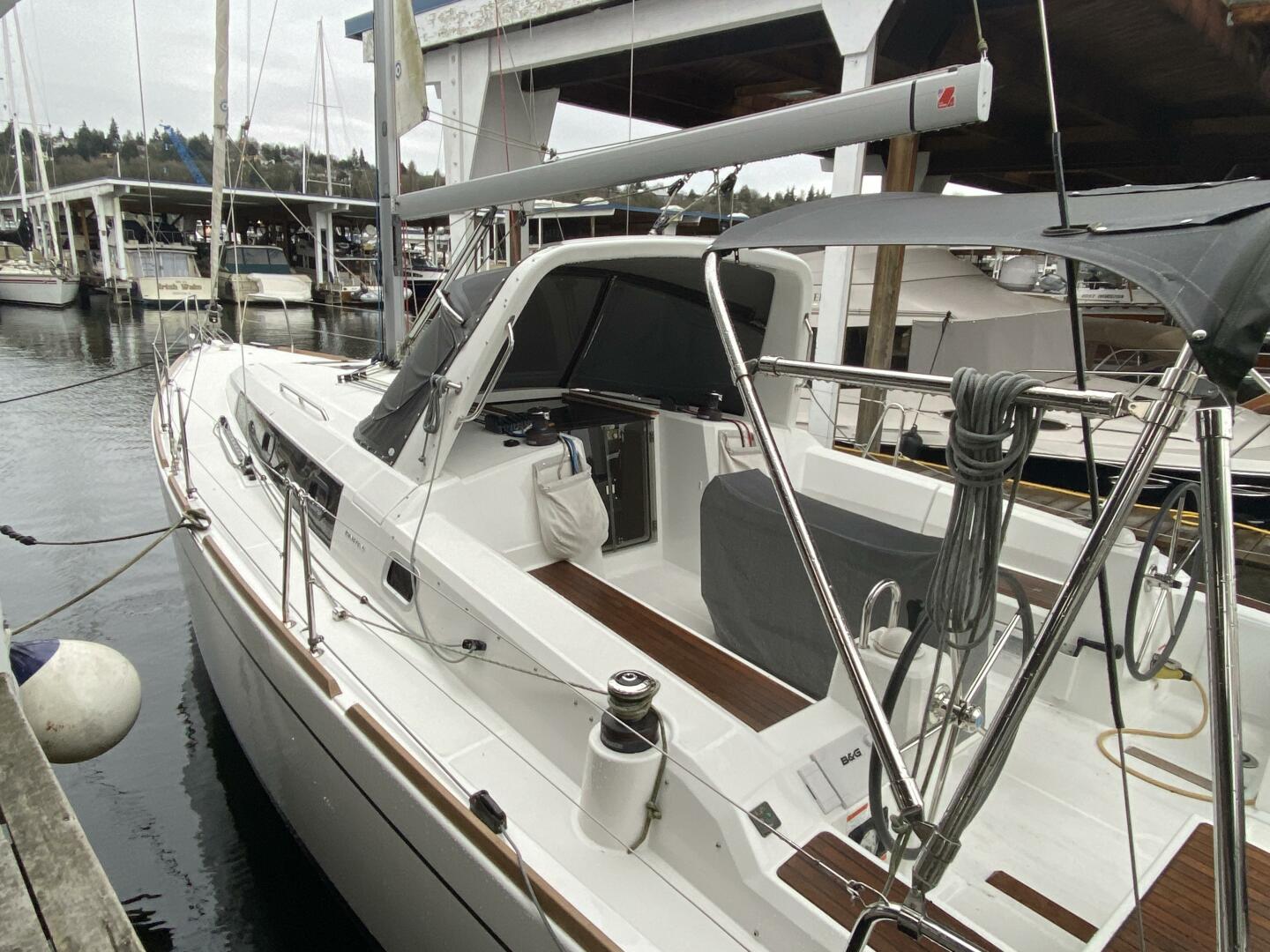 Slide: The Image of Beneteau 37 2017 - 16